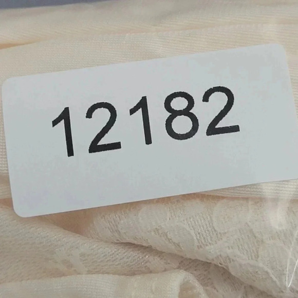 Vintage Pearls & Lace Ivory Nightgown Nylon Lace Trim Slip Maxi Dress M 6CT - Picture 8 of 8